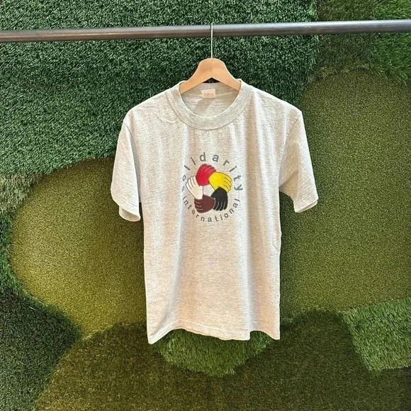 Vintage Solidarity  International T-shirt Large - Picture 1 of 4